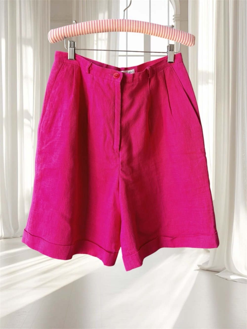 VTG Larry Levine Pink Linen Cuffed Shorts Size 10